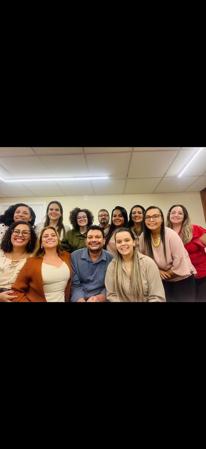 Outro grupo reunido em encontro de formação do projeto